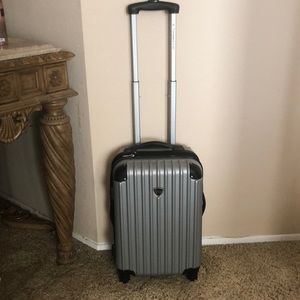 Travelers Club Hard- side Expandable Luggage (Silver)